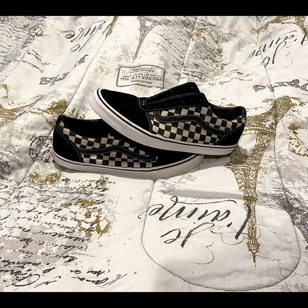 Vans Black and White